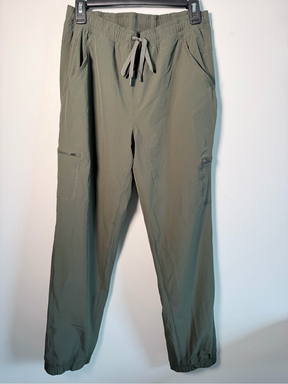 Eddie Bauer Army Green Drawstring Cargo Joggers - Picture 2 of 14